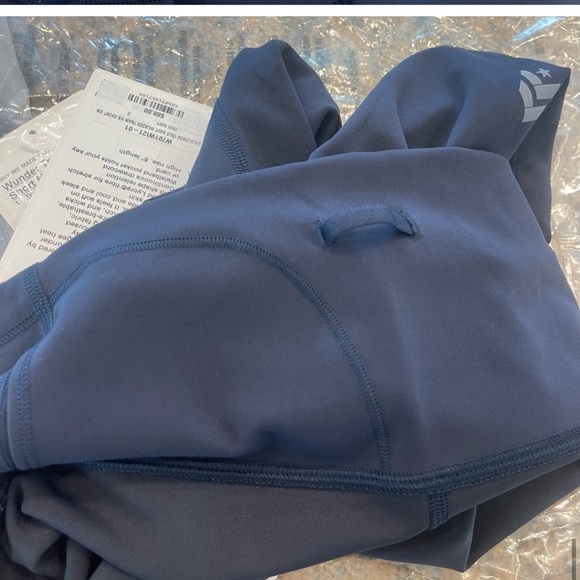 NWT Lululemon Wunder Train High Rise Short 8" true navy blue - Picture 13 of 16